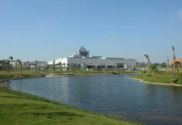 Private Day Tour To Giza Pyramids,Sphinx And Mummies Museum, Bazaar