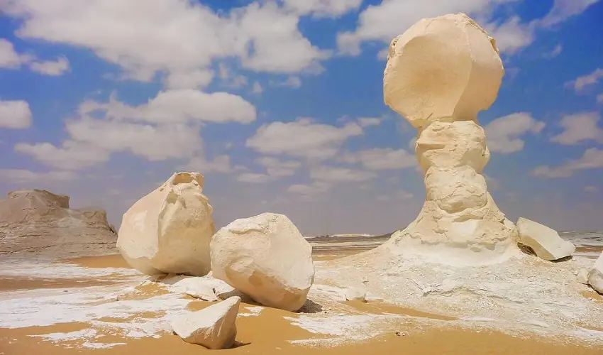 DAY TRIP TO BAHARIYA OASIS VISIT BLACK AND WHITE DESERT FROM CAIRO